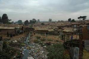 Powstawanie slumsów w Afryce – casus Kibery